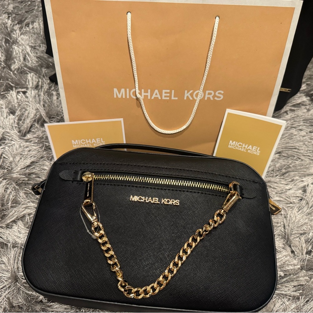 Michael Kors Black and Gold Crossbody Bag *Brand New w/tags and Gift Bag*